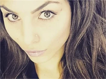 Stina Sanders instagram pozlarıyla olay oldu!