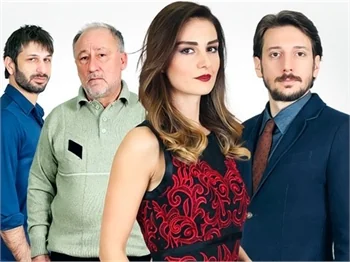 Güzel oyuncu 'Kara Ekmek' kadrosunda