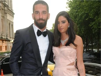 Arda Turan ile Aslıhan Doğan evleniyor!
