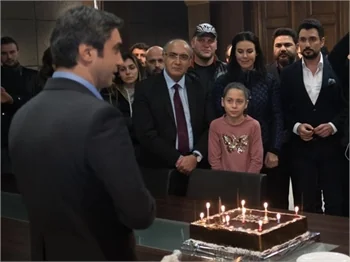 Necati Şaşmaz'a doğum günü sürprizi!