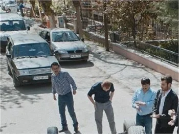 Sahneyi gerçek sandılar!