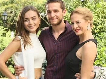 Güllerin Savaşı dizisinde şok ayrılık
