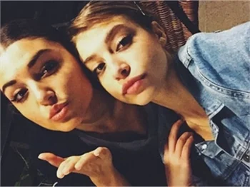 Güneşin Kızları'nın Selin'i Hande Erçel'in ablası kim?
