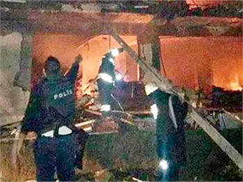 Diyarbakır Çınar’da PKK’lılar Emniyet’e bombalı araçla saldırdı