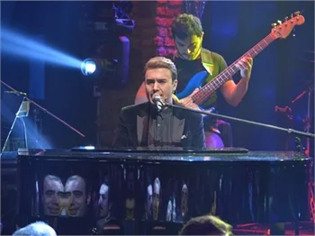 Beyaz Show'da kahkaha tufanı!