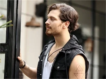 Çağatay Ulusoy'dan ilginç rekor!