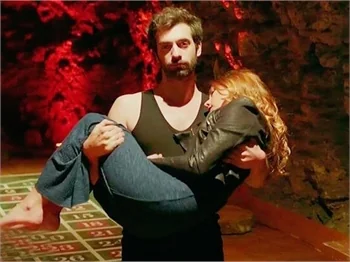 Poyraz Karayel’de ayrılıklar sürüyor!