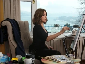 Zerrin Tekindor'un tutkusu Kara Sevda'da