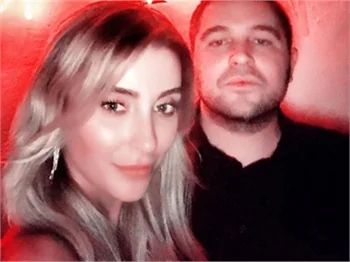 Özge Ulusoy ve Hacı Sabancı'dan aşk selfie'si!