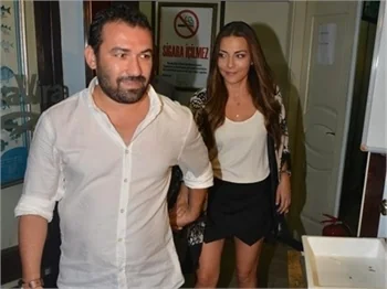 Burcu Kara ve Fırat Parlak şatoda evlendi!