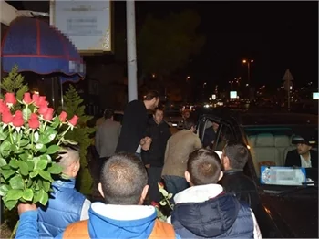 Semih Erden ve Kerem Tunçeri’nin çiçekçi polemiği!