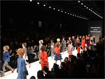 Fashion Week İstanbul devam ediyor