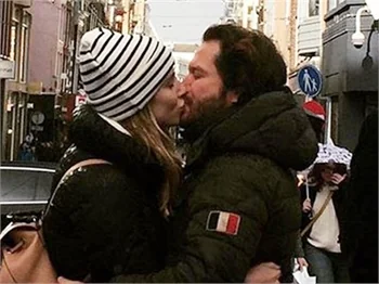 "Ben aşka inanıyorum" dedi ve bu fotoğrafı paylaştı!