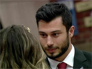 Kısmetse Olur'da Emre'den Hazal'a sürpriz teklif