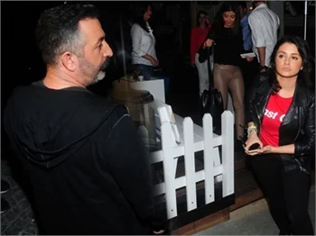 Cem Yılmaz ve Hande Ataizi’nin şaşırtan samimiyeti