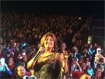 Sibel Can tüm yasakları deldi