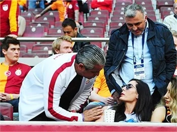 Gökhan Gönül'ün eşine tepki