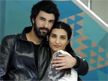 'Kara Para Aşk'a bir ödül daha!