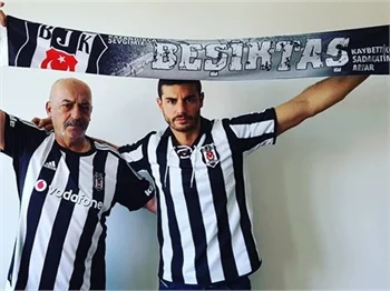 Berk Oktay, Beşiktaş sevgisini vücuduna kazıttı!