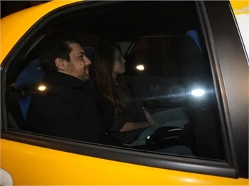 Elçin Sangu: Bikinili görüntülenmekten korkuyorum!