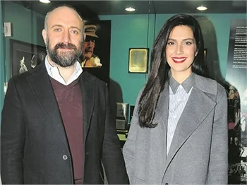 Bergüzar Korel'den Halit Ergenç'e sürpriz doğum günü!