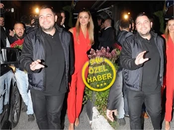 Hacı Sabancı ve Özge Ulusoy'un eğlencesi