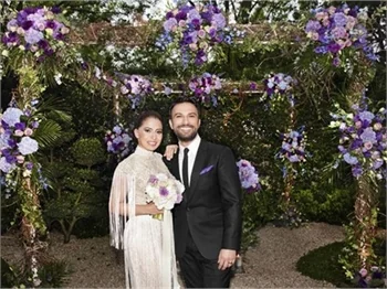 Tarkan evlendi, sosyal medya sallandı!