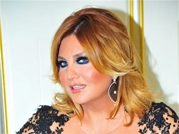 Sibel Can, Fransa'da dünya evine girecek!