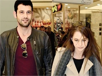 Keremcem aşkını avucunun içine aldı