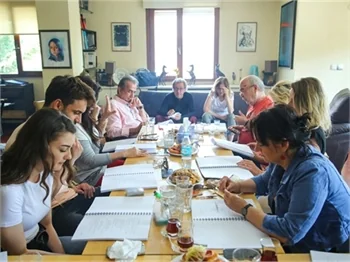 Burcu Özberk'in yeni dizisi belli oldu