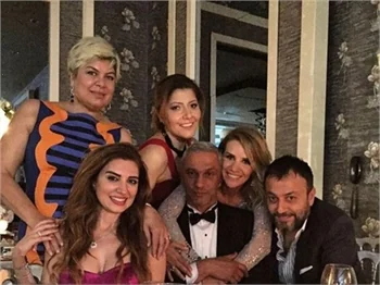 Mesut Akusta ve Şafak Özbir evlendi