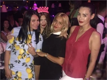 Nihal Candan'a doğum günü partisi..