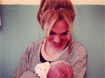 Meryem Uzerli artık kızı Lara'yı gizlemiyor