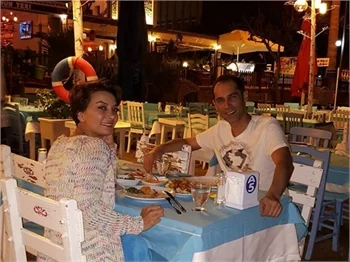 Ünlü oyuncudan sürpriz nikah!