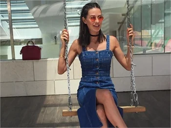 Yasemin Özilhan sezonu Çeşme'de açtı!