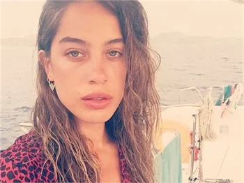 Buğra Gülsoy ile Nilüfer Gürbüz çifti yeniden tatilde
