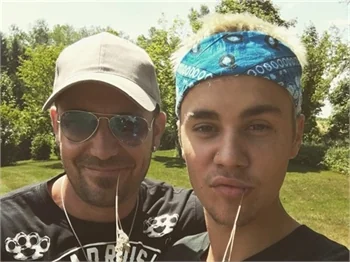 Justin Bieber eşcinsel rolünü reddetti