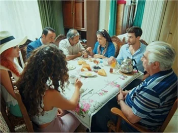 Gülümse Yeter 4. yeni bölümde gönül işleri karışıyor!