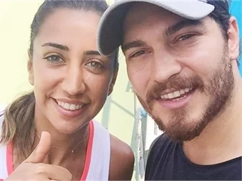 Çağatay Ulusoy'dan Çağla Büyükakçay'a büyük destek