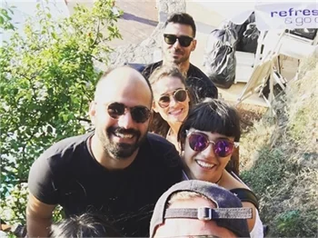 Engin Altan Düzyatan eşi ve oğluyla tatilde