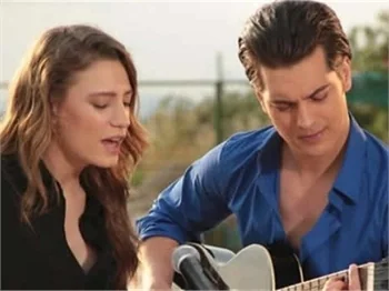 Serenay Sarıkaya'dan sözleşmelere özel madde