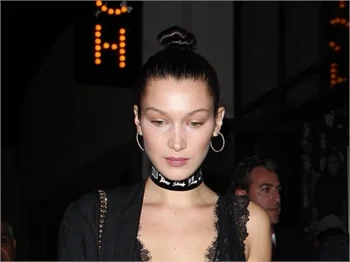 Bella Hadid'in yemek kıyafeti