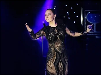 Ebru Gündeş ile Günay yerinden oynadı!
