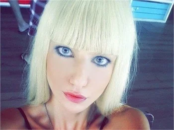 Ayşenur Balcı'nın iç çamaşırsız paylaşımına büyük tepki