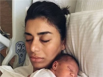 Ebru Şancı'nın ikizleri!
