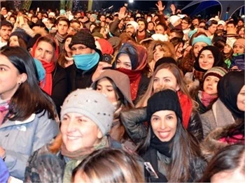 Demet Akalın, Palandöken'de konser verdi!