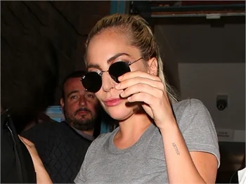 Lady Gaga ve Bradley Cooper'ın kafa karıştıran buluşması