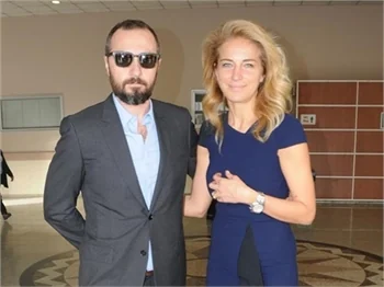 Burcu Esmersoy 3 haftadır görüşmüyor!
