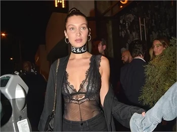Bella Hadid ve Kendall Jenner saldırıya uğradı