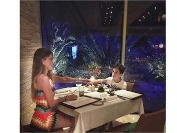 Özlem Yıldız'ın Dubai tatili!